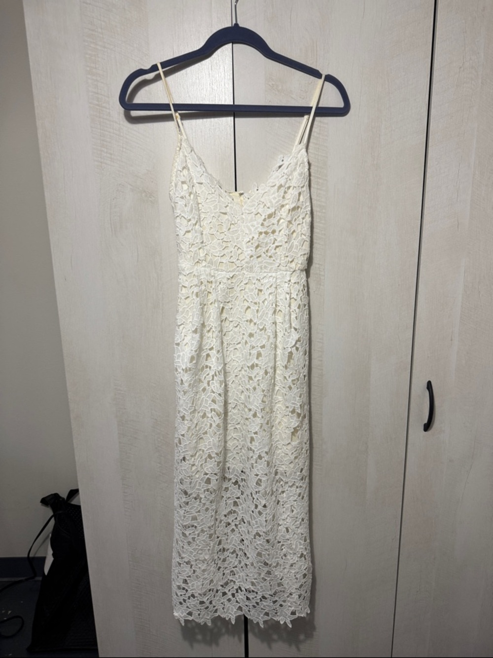 Astr Cream Floral Lace Midi Dress with Spaghetti Straps